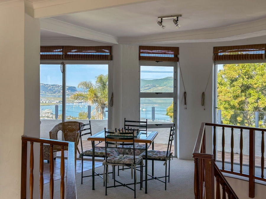 5 Bedroom Property for Sale in Heuwelkruin Western Cape